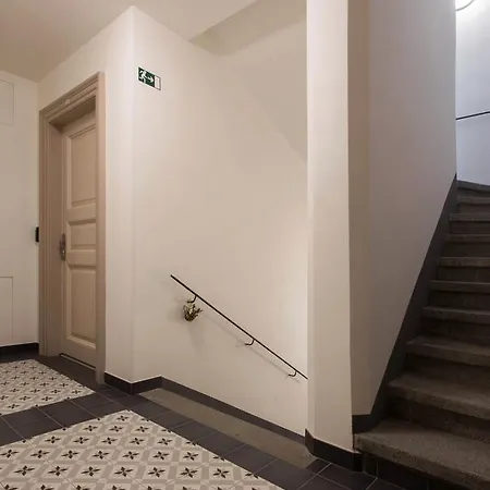 Seno6 * Prague